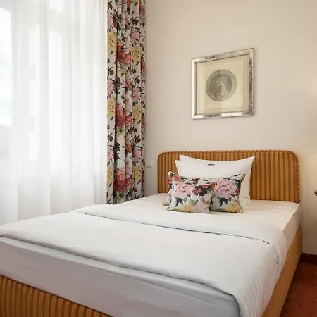 מלון Am Stadthafen