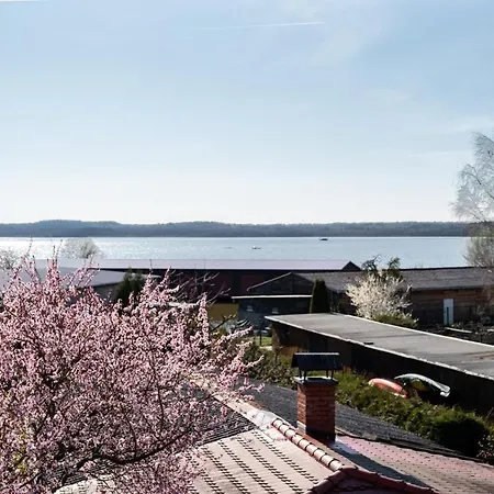 Am Stadthafen נויסטרליץ