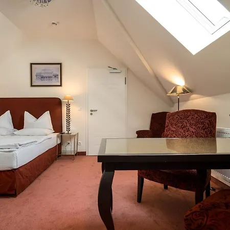 Am Stadthafen מלון