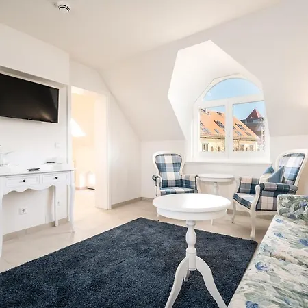 Am Stadthafen מלון 3*